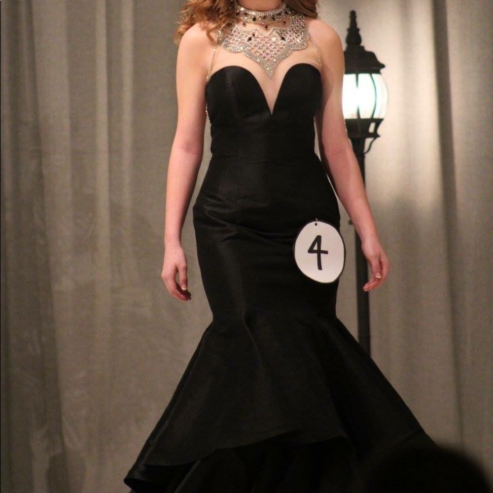 Pageant gown